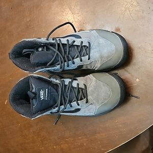 Vans Ultra Range Sneakers